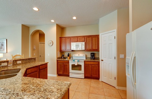 Ridgewood Lakes Villa | Spacious Exec Villa With Large Private Pool. Stunning Golf Course and Lake Views