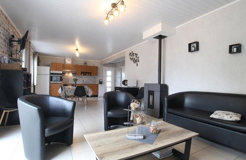 Blainville-sur-Mer Cottage | Spacious Family-Friendly House Near Beach, WiFi, Parking, Baby Gear & More!