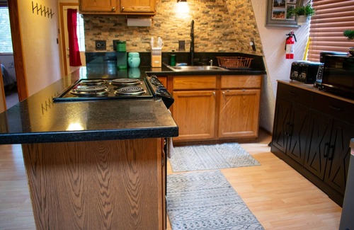 Meadow View Heights Cabin | Spacious & Family-Friendly Cabin Getaway