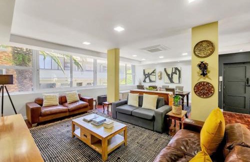 Three Anchor Bay Apartment | Spacious family Apartment Near Beach with Inverter