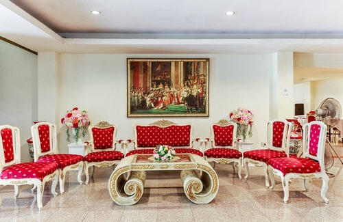 Bang Kra So House | Spacious Family Escape | Thai Comfort at Vresotel