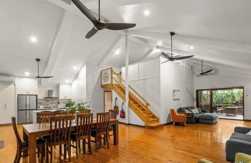 Cable Beach House | Spacious family friendly oasis-walk to Cable Beach