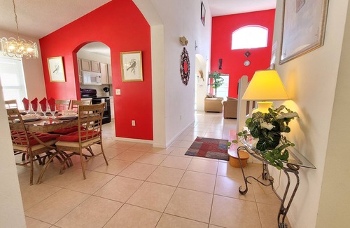 Westridge House | Spacious family friendly home, pool table, gated community – Just Minutes to Disney!