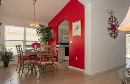 Westridge House | Spacious family friendly home, pool table, gated community – Just Minutes to Disney!