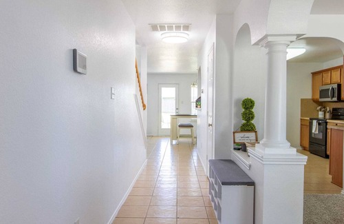 Killeen House | Spacious family-friendly home with large yard for 11 guests