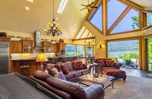 Big Bear Lake Ski Chalet | Spacious family home, significant neighborhood, pool table, hot tub, great views