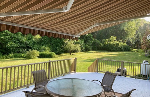 Scarborough House | Spacious Family Home, minutes to beaches and hiking trails! nsleeps 9