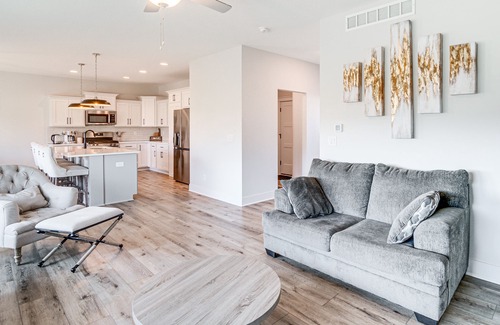 Ankeny House | Spacious Family Home ~ 13 Mi to Des Moines