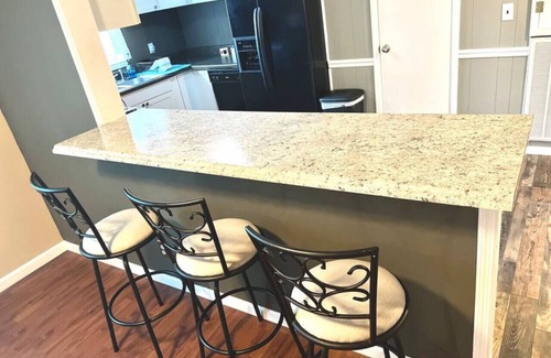 Gadsden House | *Spacious Family Home - Downtown Gadsden!*