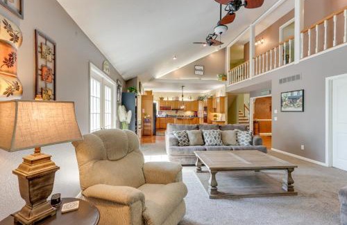 Camdenton House | Spacious Family Home Near Lake of the Ozarks!