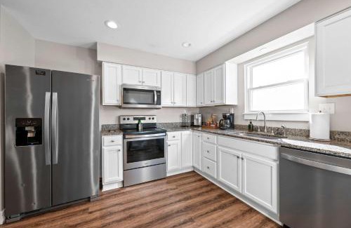 Williamstown House | Spacious Family Home very close to ARK