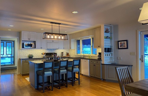 Bigfork House | Spacious family lakefront home with spectacular views and private location!