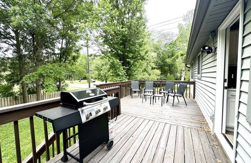 Fishers House | Spacious Family Retreat!