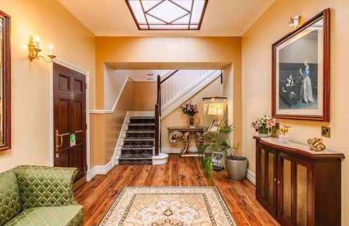 Ipswich Hotel | Spacious Family Room w/Pool Access, Steam Room & Historic Ambiance
