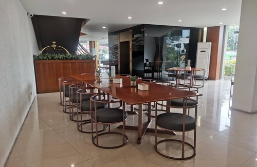 Angeles City House | Spacious Family Spot by Clark Airport