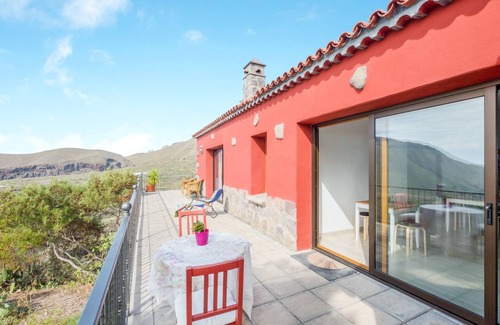 El Madronal Villa | Spacious Finca el Rincón with Mountain View, Wi-Fi, Terraces & Poo