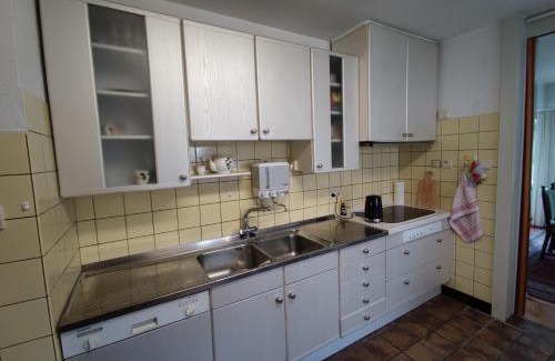 Nordhorn House | Spacious for 5 - kitchen - House - Wifi