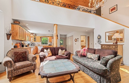 Mountain Springs House | Spacious four-bedroom home with Breathtaking views and Hot tub