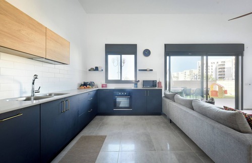 Nahariya Apartment | Spacious Four Bedroom Holiday