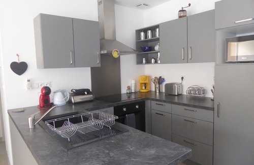 Villelongue-dels-Monts House | Spacious gîte in the garden of a villa with swimming pool rated 4 stars