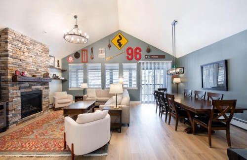 Winter Park Apartment | Spacious Fraser Crossing Founders Pointe Condo with Balcony and Village Views condo