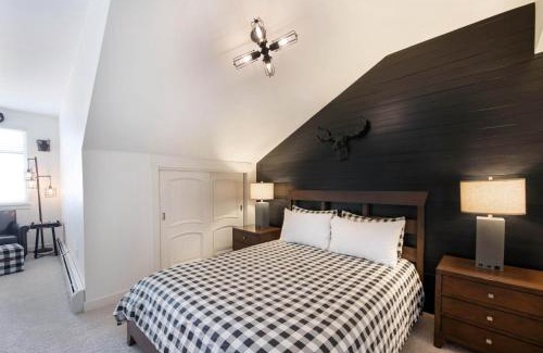 Winter Park Apartment | Spacious Fraser Crossing Founders Pointe Condo with Balcony and Village Views condo