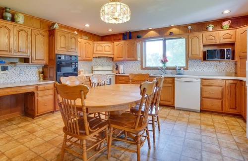Frederick House | Spacious Frederick Retreat w/ Pond Near Downtown