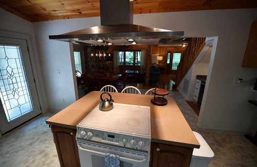 Lake Toxaway Cabin | Spacious fully-renovated cottage with lake views nestled in serene Lake Toxaway.