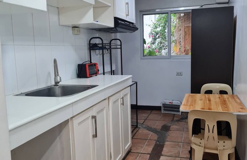 Angeles City House | Spacious Garden Villa 4-bedroom house with Private Pool near Clark
