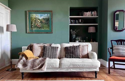 Frome House | Spacious Georgian Apartment - Central Frome