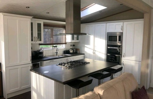 Penally Cabin | Spacious Glendale Lodge in Kiln Park – Perfect for Families and Coastal Getaways