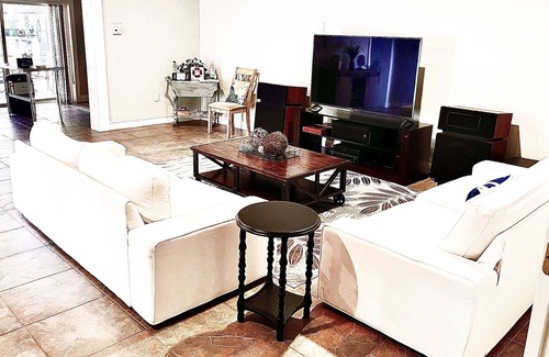 Westchase House | Spacious guest house on private lake!