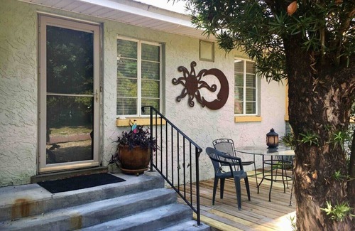 Gulfport House | Spacious Gulfport 1BR+ 2 twins