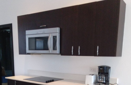 Point Blanche Condo | Spacious Hillside Condo surrounded by the Ocean