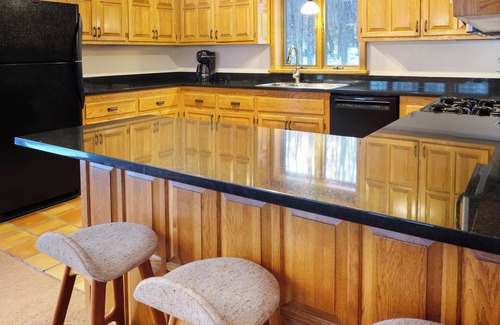Ludlow Ski Chalet | Spacious Hilltop Okemo Chalet with Stunning Views
