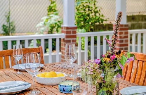 Dorchester House | Spacious, historic Boston 4-bedroom house with fitness room, home office, WiFi
