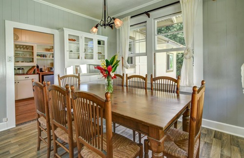 Hilo House | Spacious Historic Estate ~ 5 Min Walk to Hilo & Bay Front