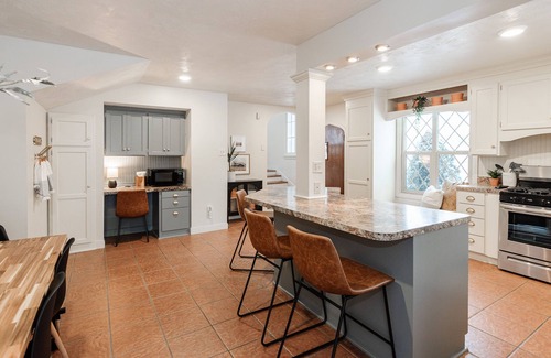 Idaho Falls House | Spacious historic home with modern chef's kitchen
