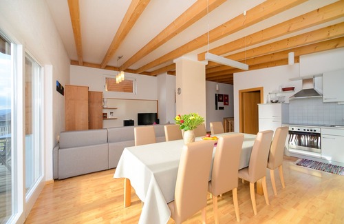 Perca Apartment | Spacious holiday apartments in the heart of the Puster Valley at the foot of Plan de Corones.