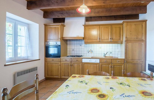 Saint-Nexans House | Spacious holiday home with terrace