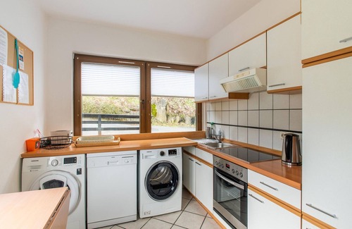 Nordenau House | Spacious holiday home with private terrace
