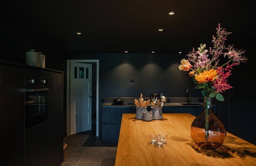 Leende House | Spacious holiday home in Leende with garden