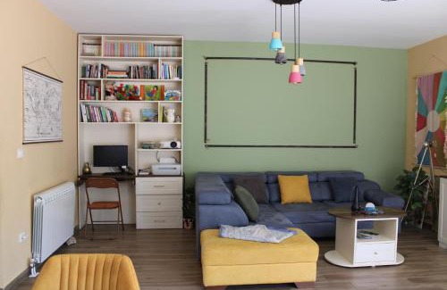 Mokrine Apartment | Spacious Holiday Home - Serene Village Near The Coast