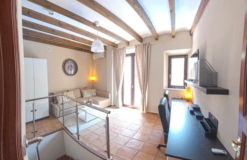 Deia Villa | Spacious holiday home with pets allowed