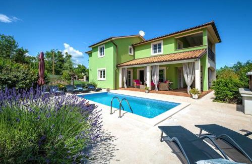 Rakalj House | Spacious holiday house/pool/jacuzzi/playground/6+2