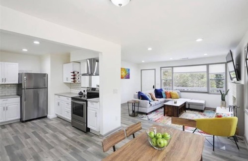 Atlanta House | Spacious Home (3BD/2BA) on a Hill near Dwntwn ATL