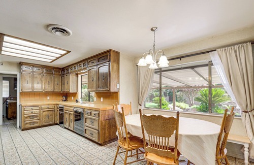 Roosevelt House | Spacious Home - 6 Mi to Downtown Fresno!