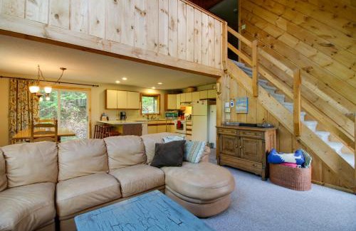 West Dover House | Spacious Home Adjacent to Mt Snow with Game Room!