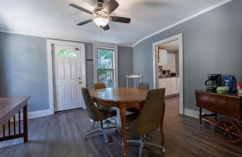 Downtown Akron House | Spacious home by The University of Akron! Dogs Welcome!