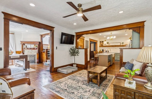 Hough House | Spacious Home Chef's Kitchen, BBQ Grill, 5 Min Cle Clinic, Hot Tub, ADA, King